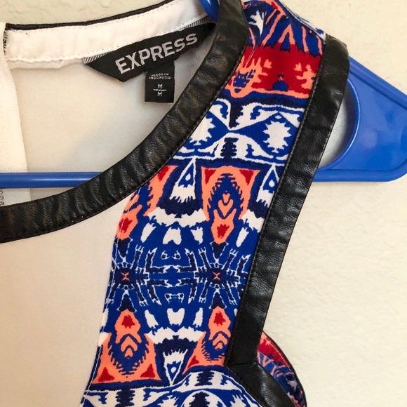 Express Fun + Flowy tank 🌟 - Picture 2 of 3